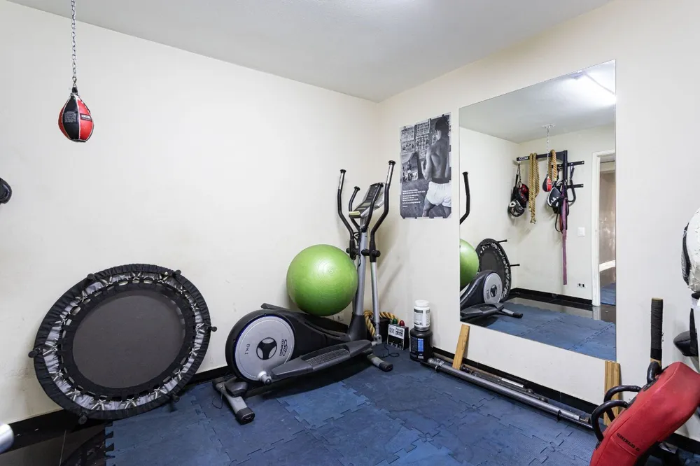 Apartamento, 3 quartos, 187 m² - Foto 2