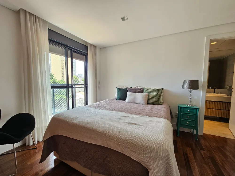 Apartamento, 3 quartos, 183 m² - Foto 2