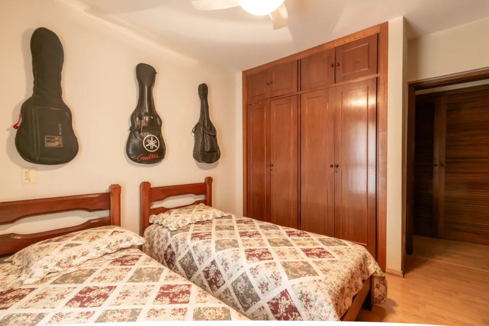 Apartamento, 4 quartos, 216 m² - Foto 2