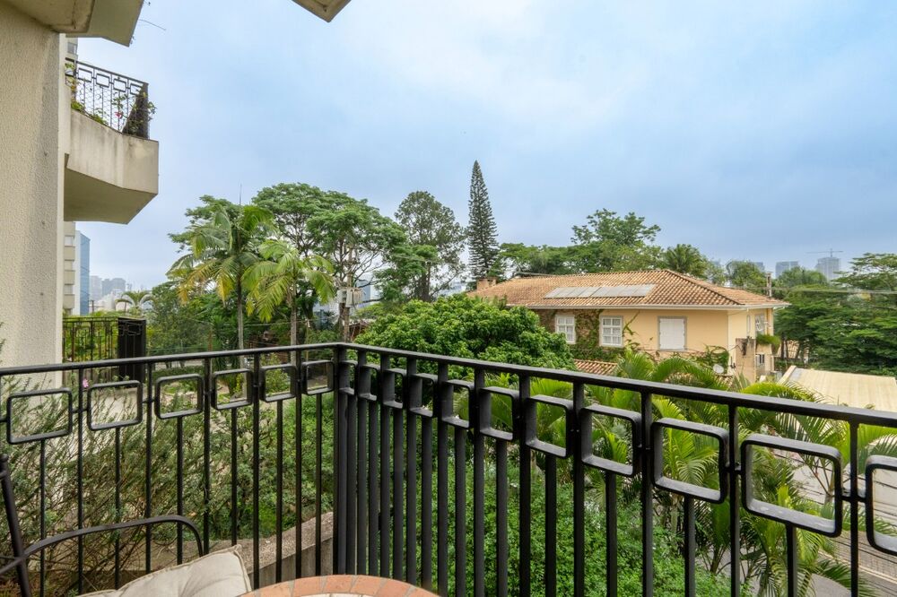 Apartamento à venda com 3 quartos, 120m² - Foto 1