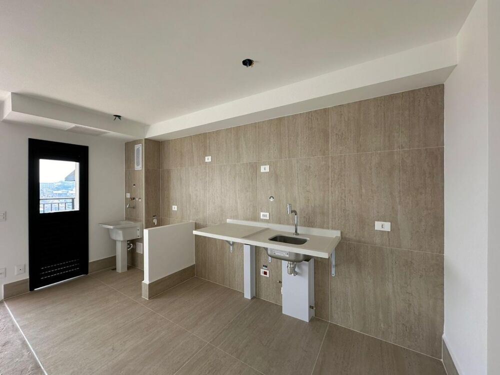 Apartamento à venda com 3 quartos, 86m² - Foto 2