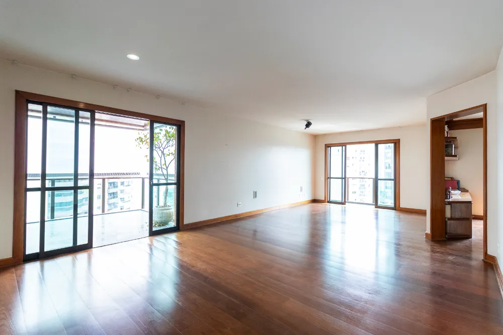 Apartamento, 3 quartos, 325 m² - Foto 1