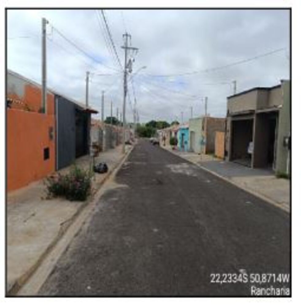 Casa à venda com 2 quartos, 140m² - Foto 1