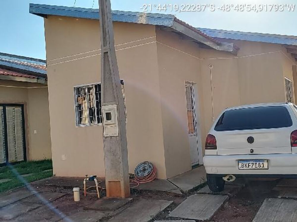 Casa à venda com 2 quartos, 132m² - Foto 1