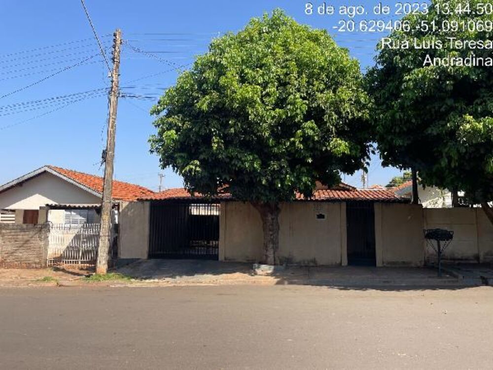 Casa à venda com 1 quarto, 200m² - Foto 1