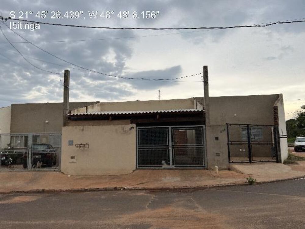 Casa à venda com 1 quarto, 130m² - Foto 1