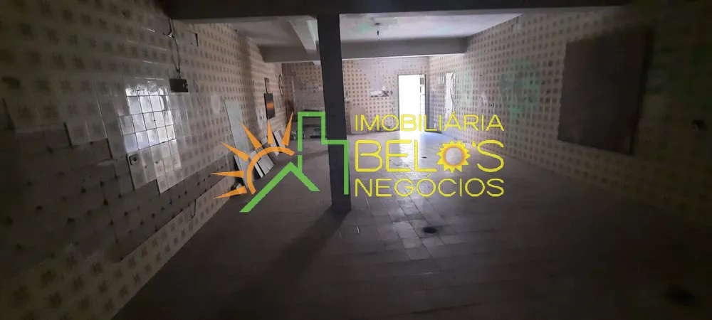 Casa, 3 quartos, 270 m² - Foto 11