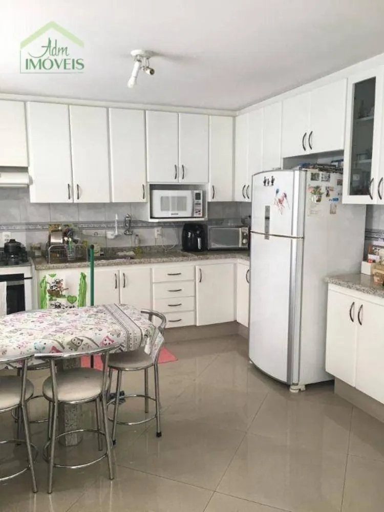 Sobrado, 3 quartos, 182 m² - Foto 1