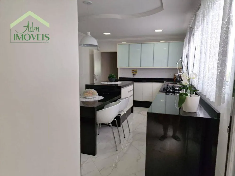 Sobrado, 3 quartos, 280 m² - Foto 2