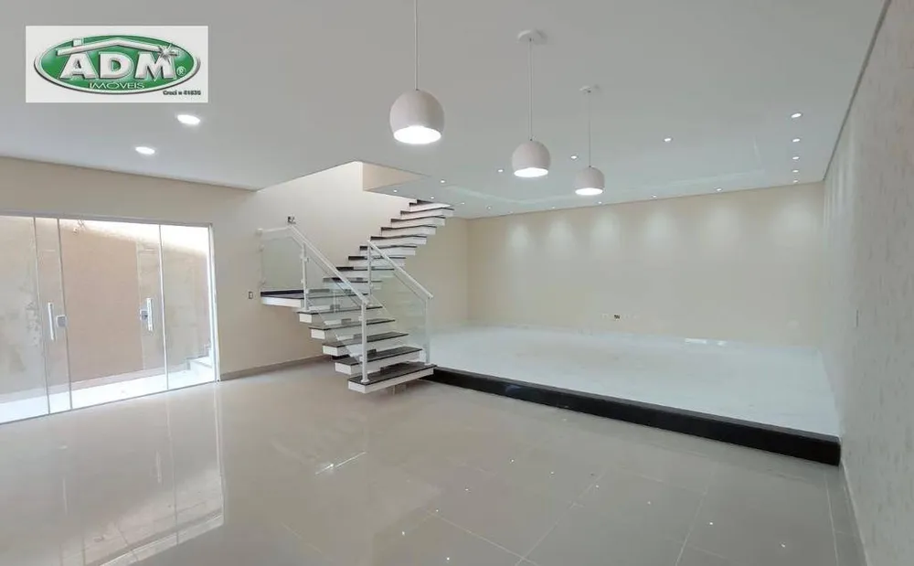Sobrado, 3 quartos, 205 m² - Foto 2
