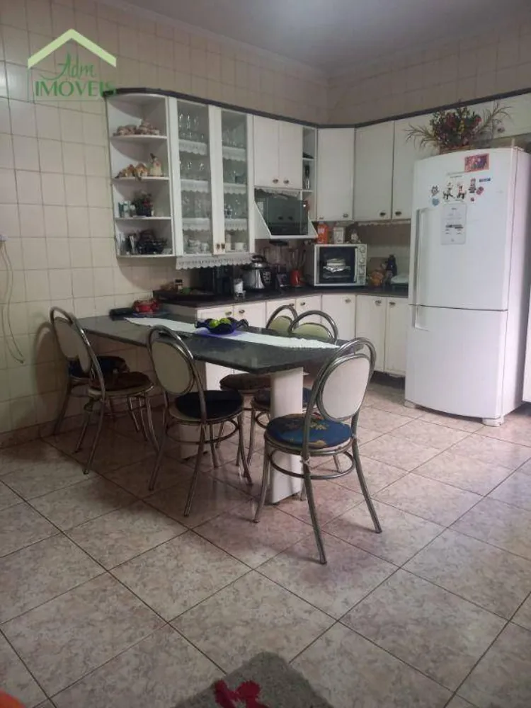 Casa, 3 quartos, 267 m² - Foto 6