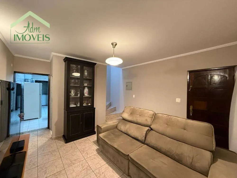 Sobrado, 3 quartos, 181 m² - Foto 1
