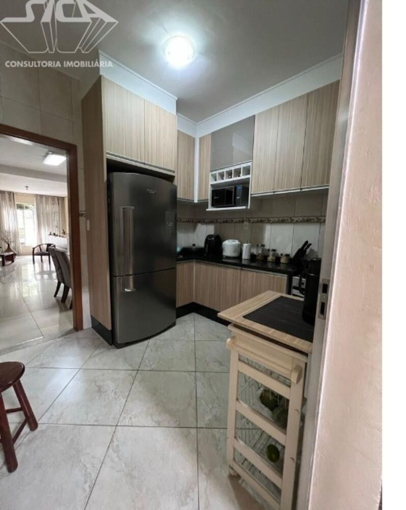 Sobrado à venda com 2 quartos, 200m² - Foto 15