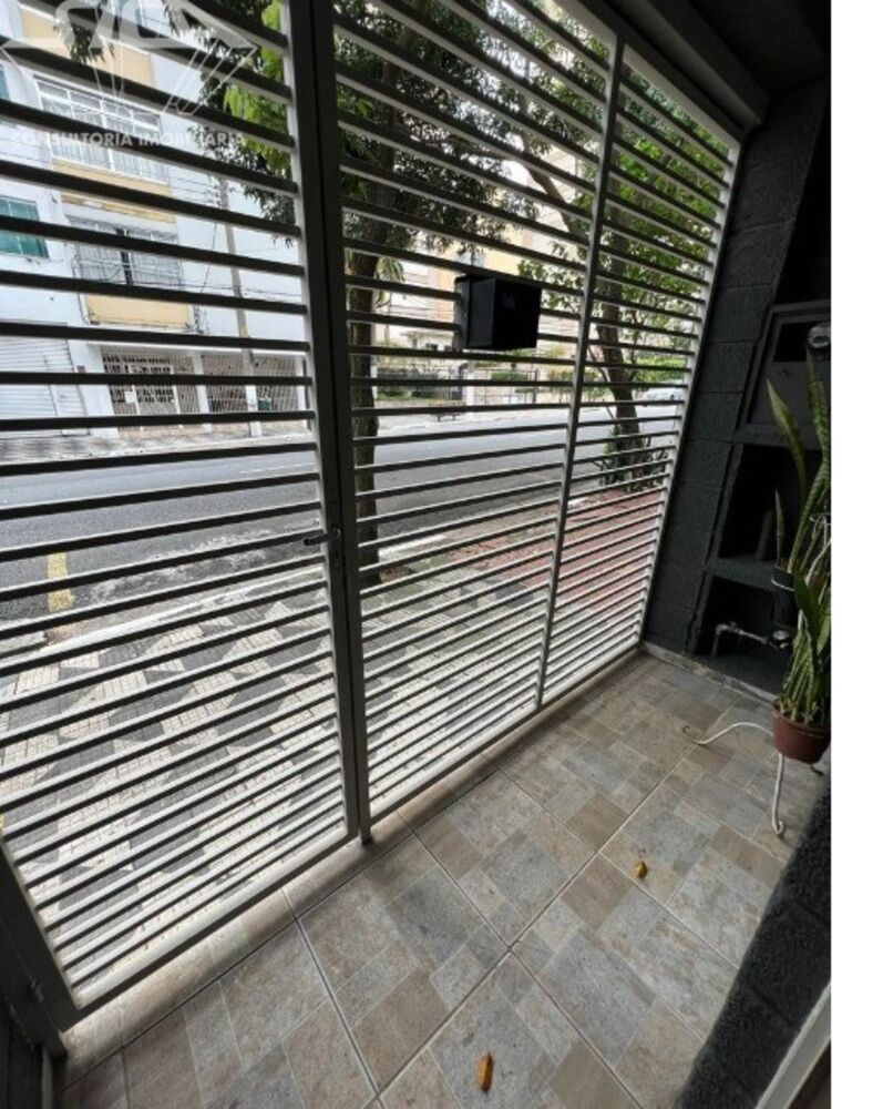 Sobrado à venda com 2 quartos, 200m² - Foto 4