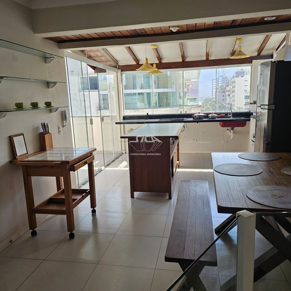 Cobertura à venda com 3 quartos, 130m² - Foto 1