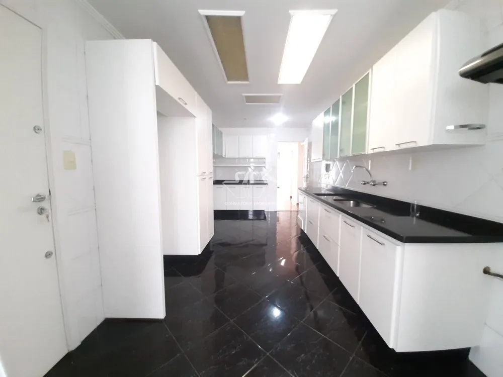 Apartamento, 3 quartos, 130 m² - Foto 2