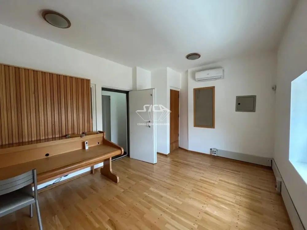 Sobrado, 8 quartos, 200 m² - Foto 4