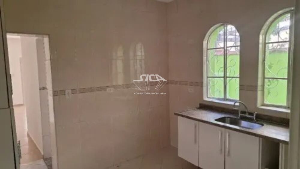 Sobrado para alugar com 3 quartos, 200m² - Foto 1