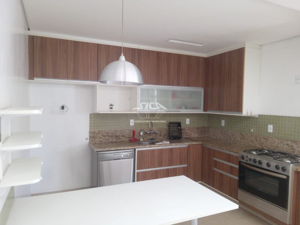 Sobrado, 3 quartos, 236 m² - Foto 1