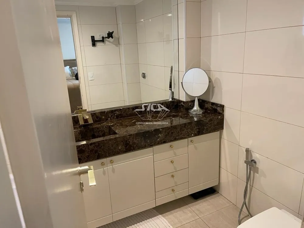Cobertura, 3 quartos, 242 m² - Foto 3