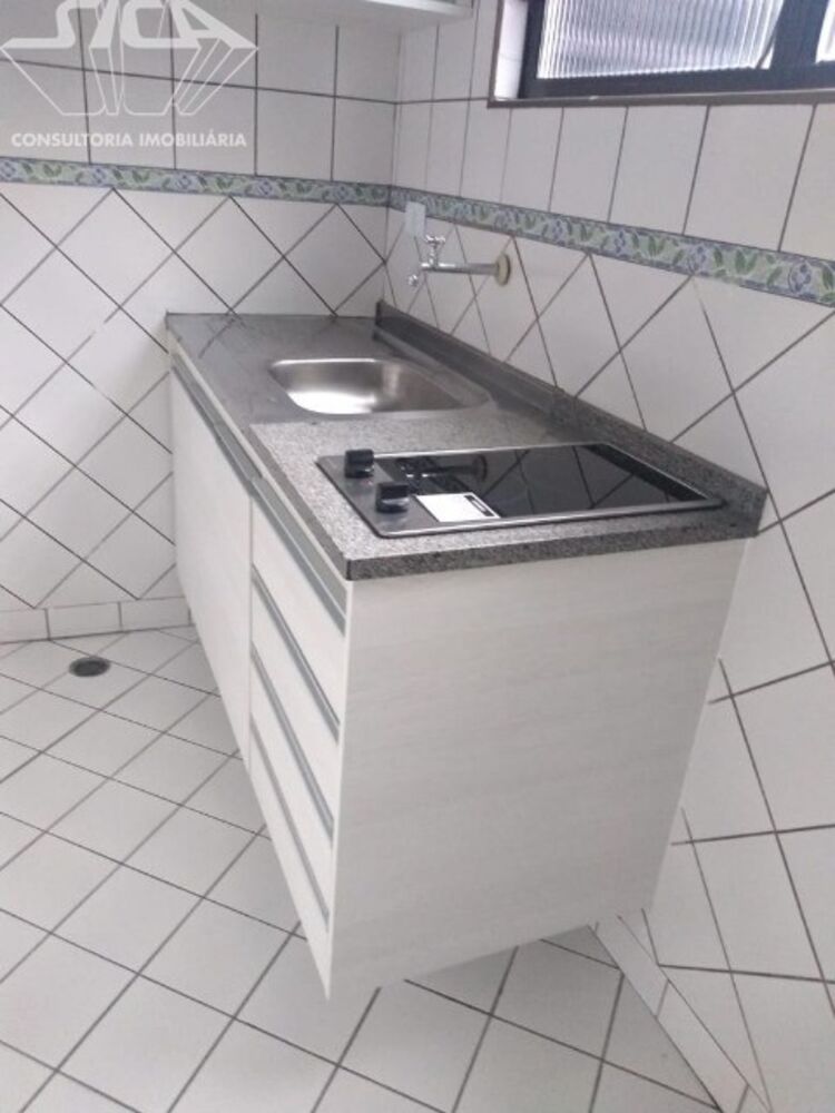 Apartamento para alugar com 1 quarto, 60m² - Foto 13