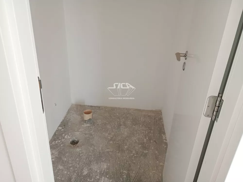 Apartamento à venda com 3 quartos, 181m² - Foto 3