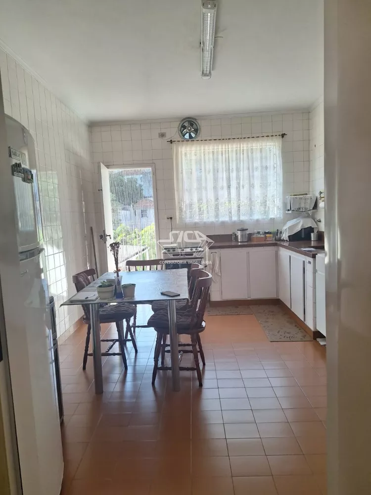 Casa, 5 quartos, 304 m² - Foto 3