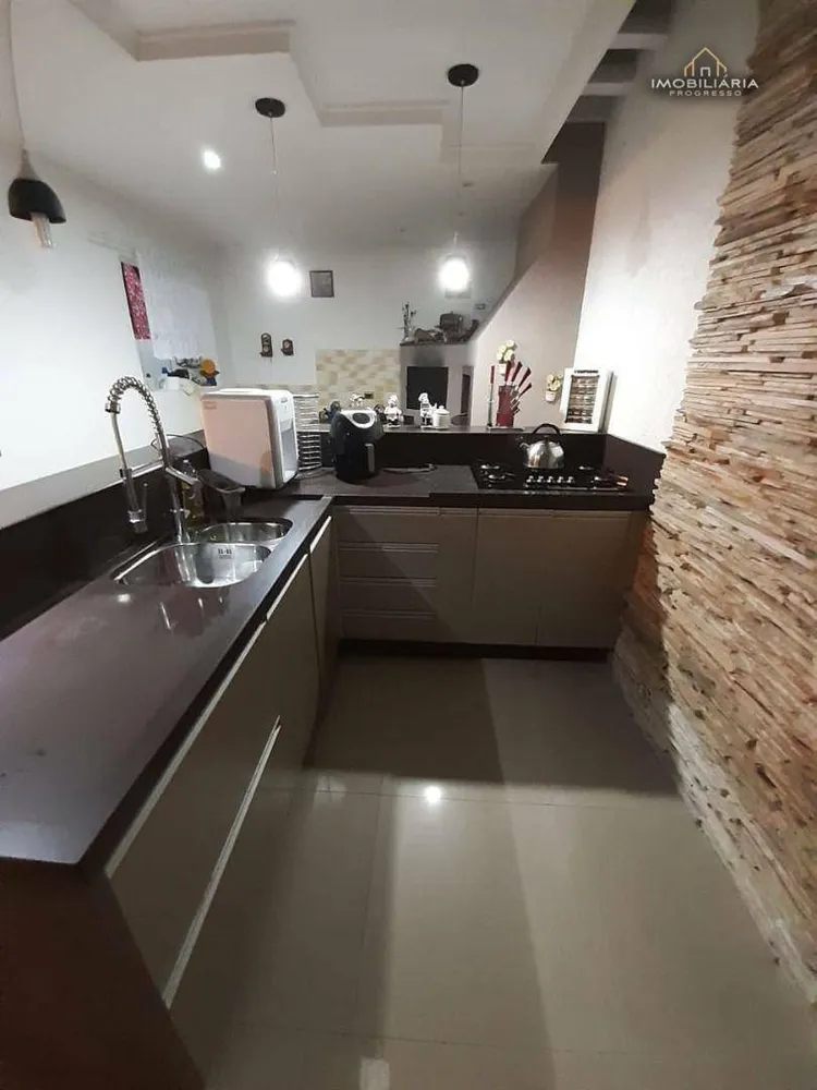 Sobrado, 4 quartos, 200 m² - Foto 3