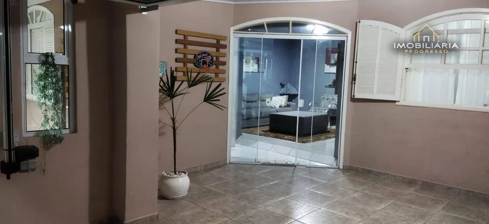 Casa, 3 quartos, 140 m² - Foto 2