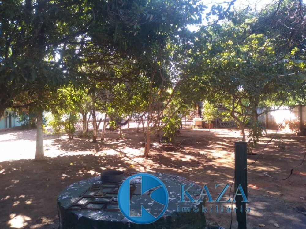 Chácara à venda com 2 quartos, 2485m² - Foto 9