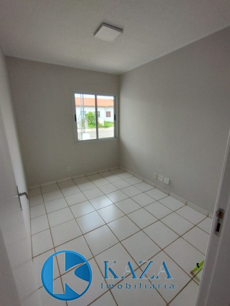 Casa à venda com 3 quartos, 57m² - Foto 2