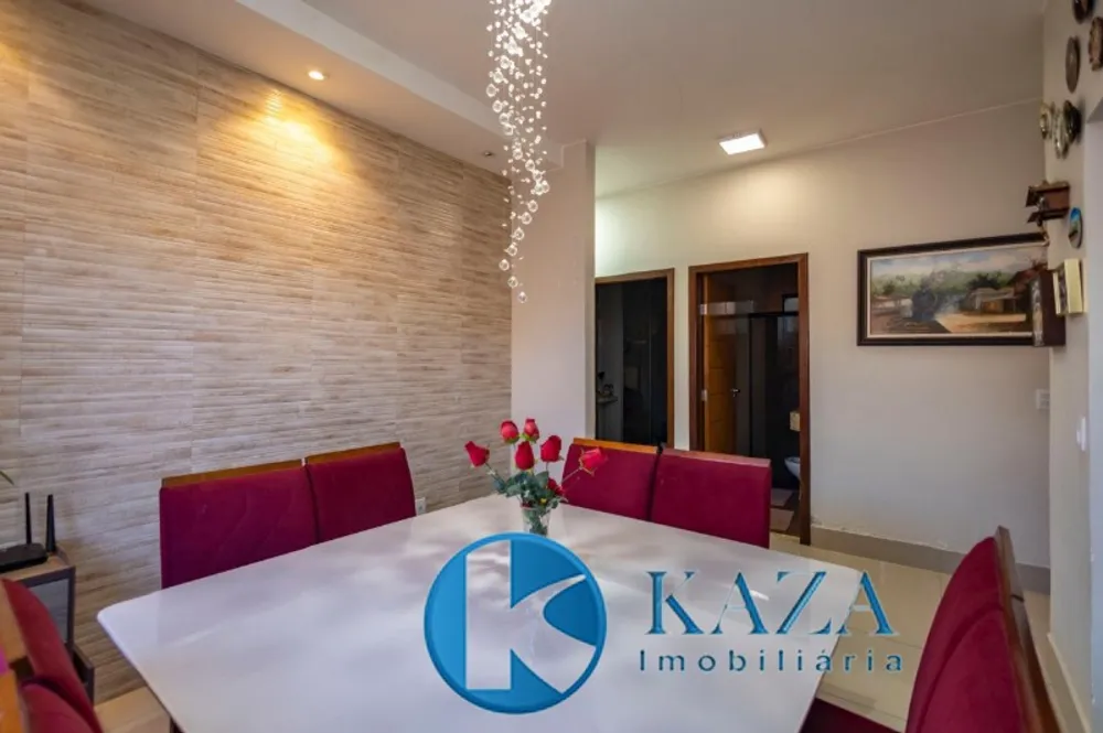 Casa, 4 quartos, 180 m² - Foto 1