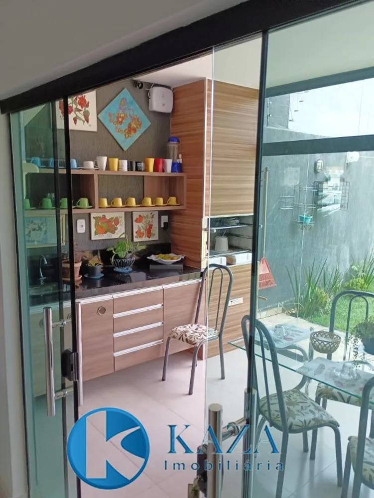 Casa, 3 quartos, 210 m² - Foto 9