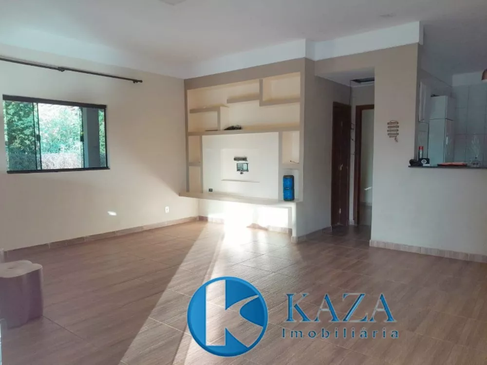 Casa à venda com 5 quartos, 250m² - Foto 3