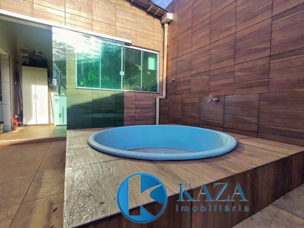 Casa, 4 quartos, 220 m² - Foto 2