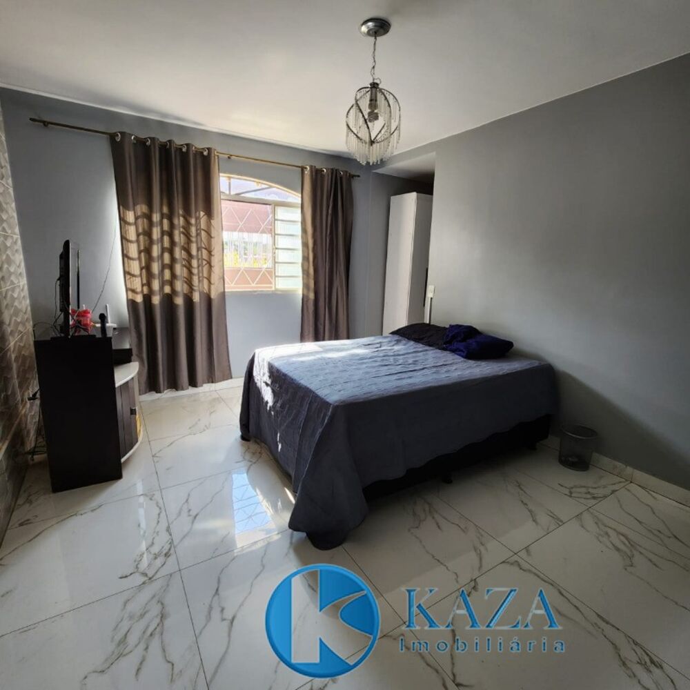 Casa, 3 quartos, 220 m² - Foto 2