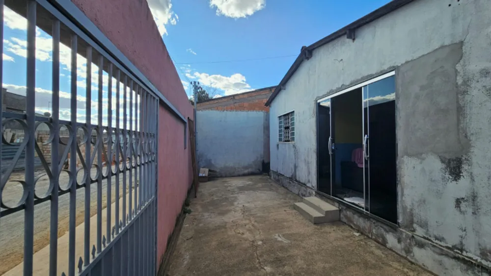 Casa, 2 quartos, 300 m² - Foto 2