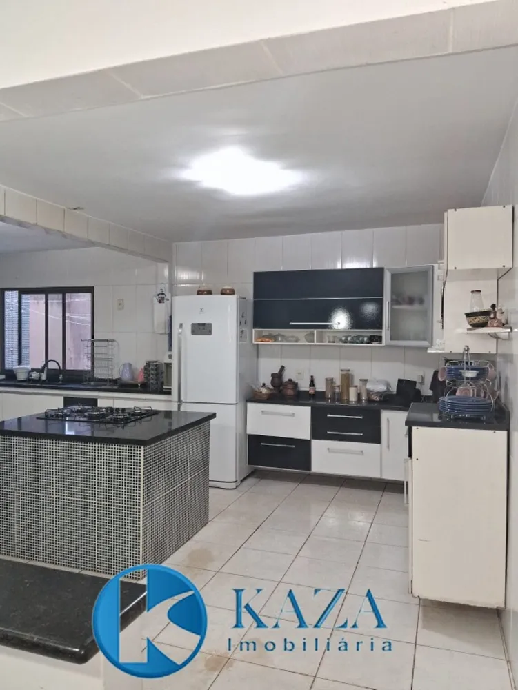 Casa, 3 quartos, 260 m² - Foto 1