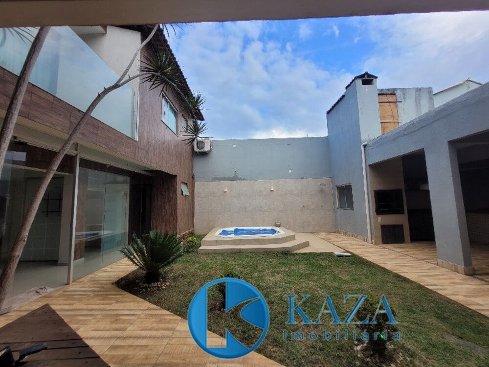 Casa, 4 quartos, 250 m² - Foto 1