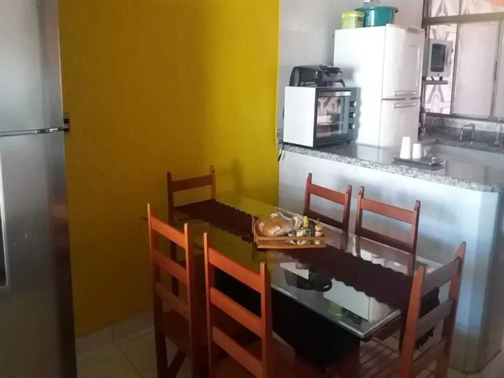 Casa à venda com 3 quartos, 200m² - Foto 8