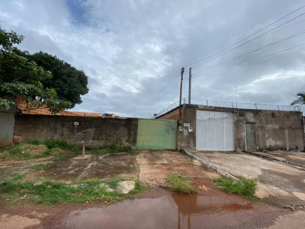 Casa, 2 quartos, 300 m² - Foto 1