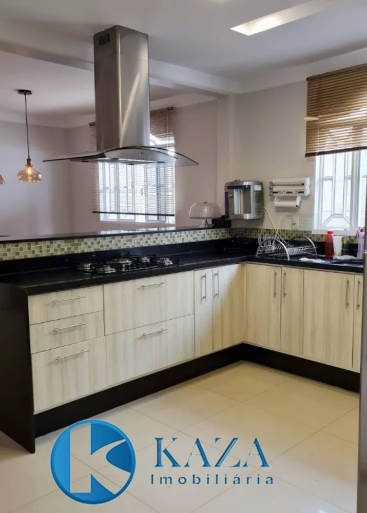 Casa, 3 quartos, 330 m² - Foto 10