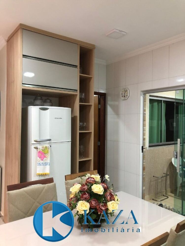 Casa, 3 quartos, 203 m² - Foto 1
