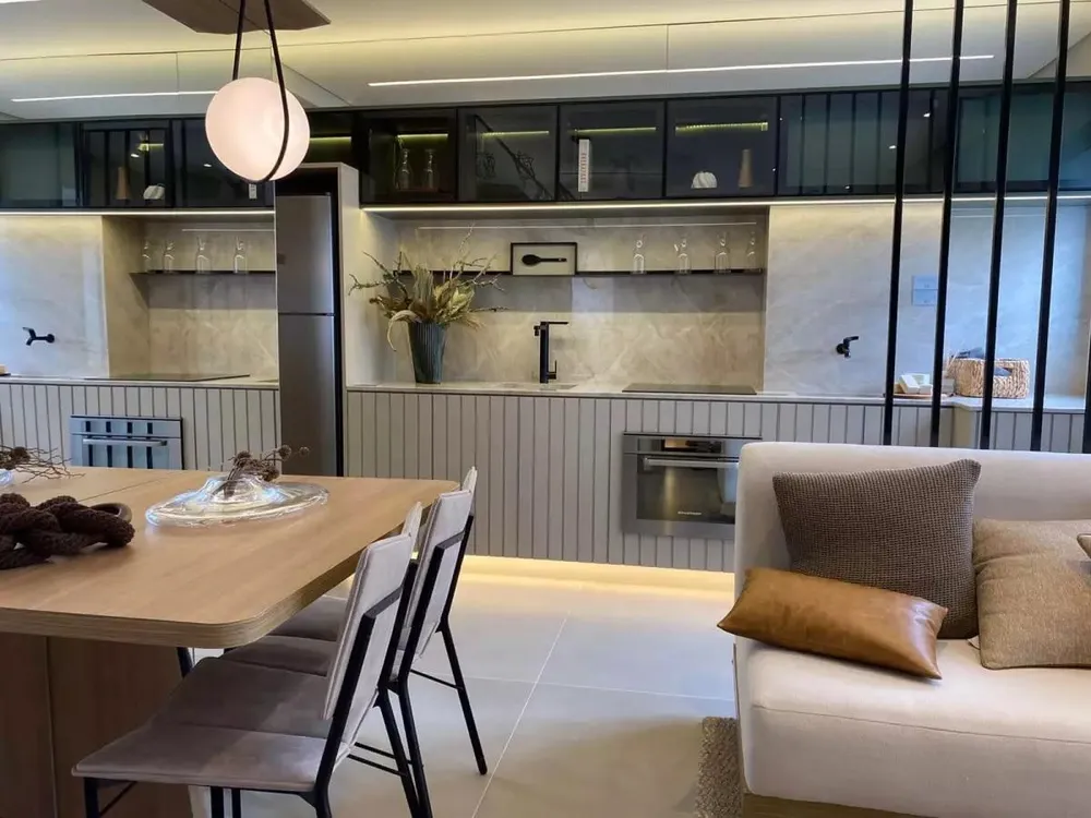 Apartamento, 2 quartos, 2440 m² - Foto 1