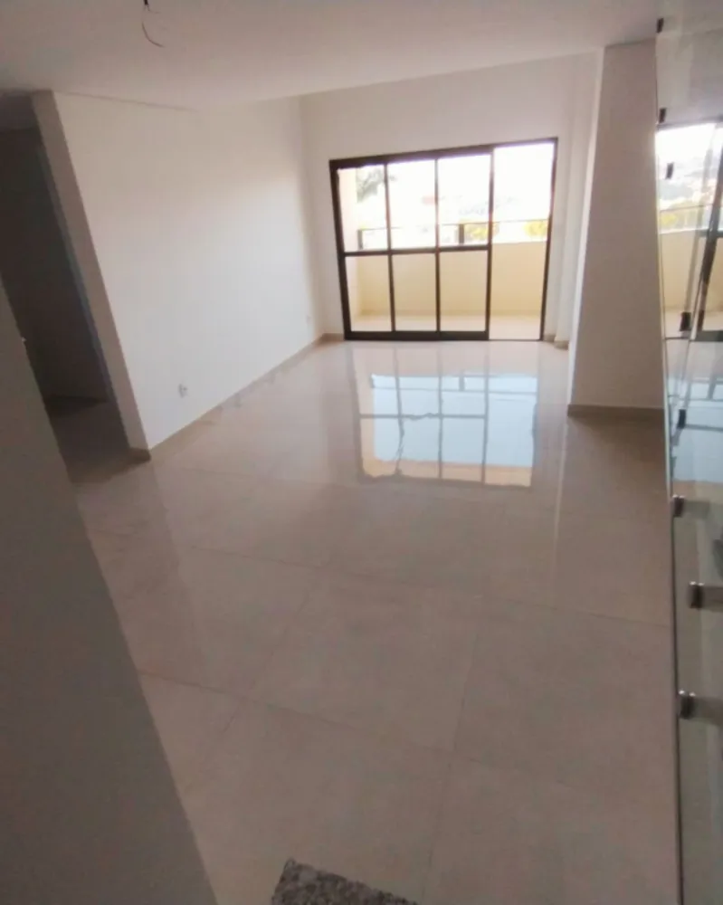 Apartamento, 3 quartos, 237 m² - Foto 2