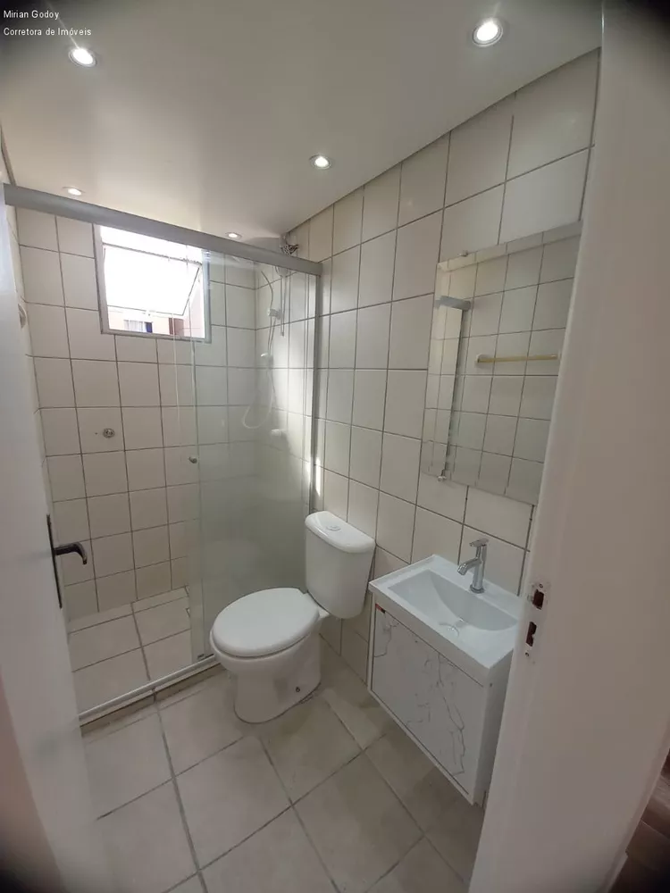 Apartamento à venda com 2 quartos, 6m² - Foto 6