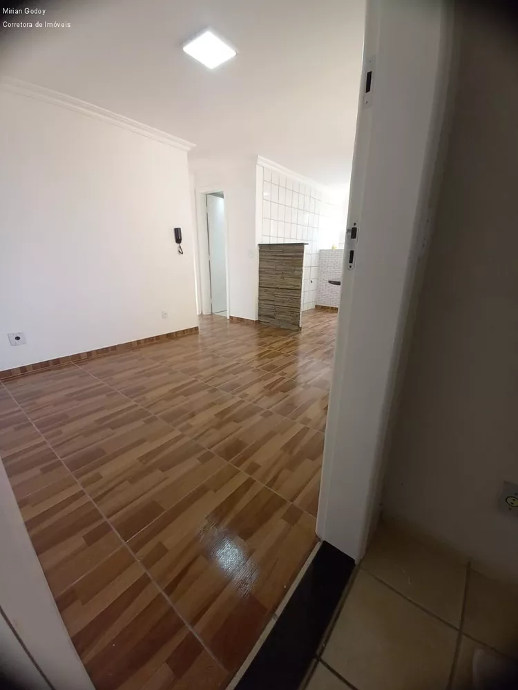 Apartamento à venda com 2 quartos, 6m² - Foto 7