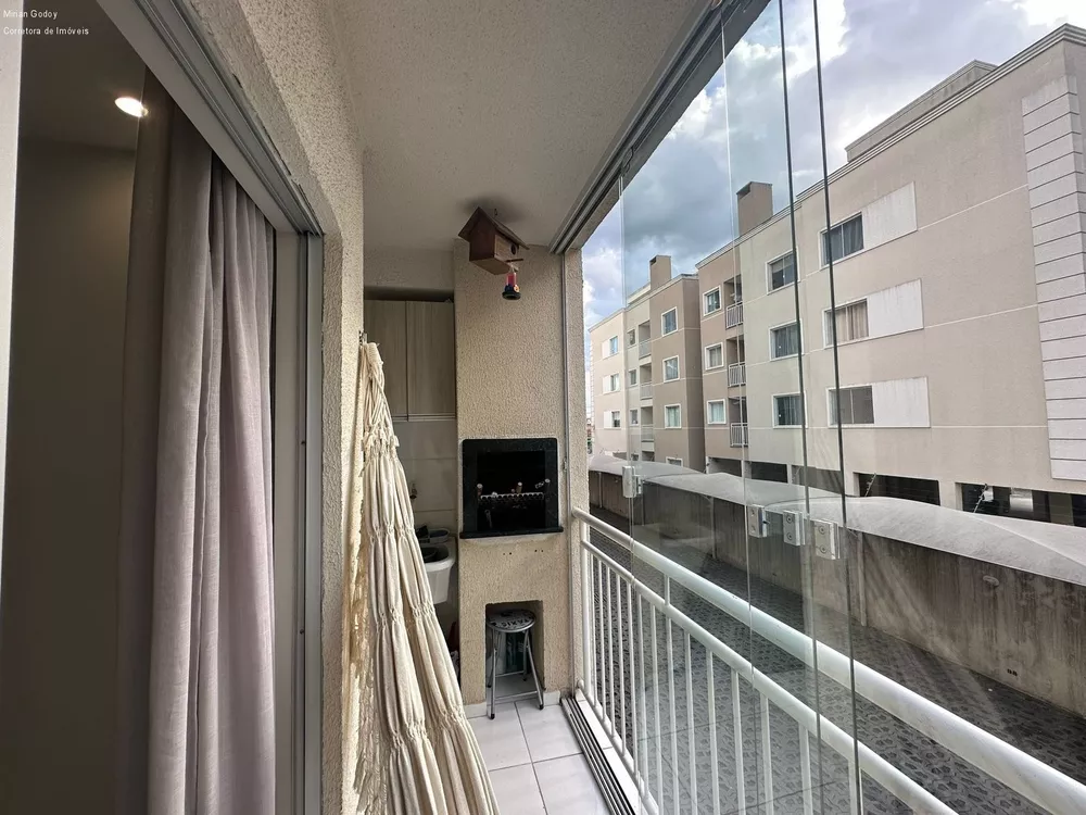 Apartamento à venda com 2 quartos, 51m² - Foto 2