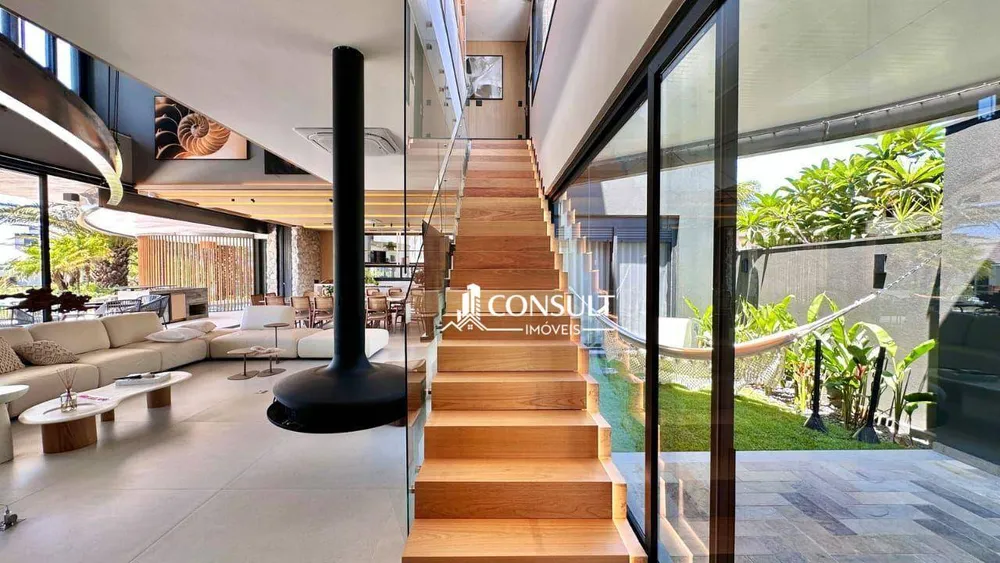 Casa, 5 quartos, 602 m² - Foto 1