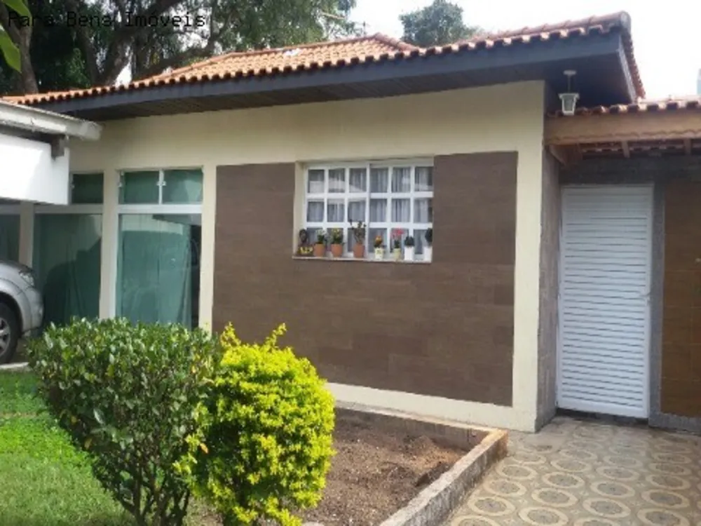 Casa, 4 quartos, 210 m² - Foto 1
